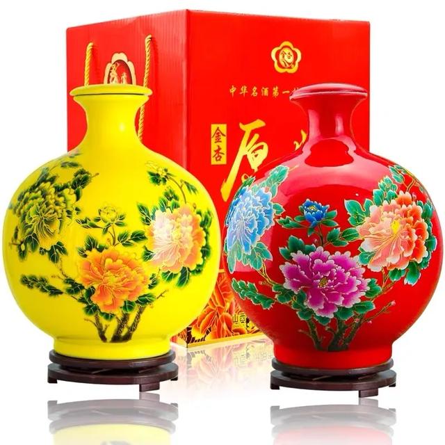 高檔白酒包裝盒？你能想到有多丑就有多丑